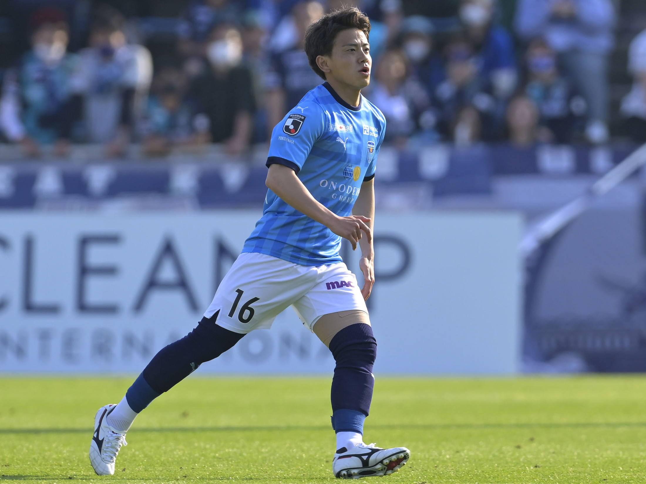 横浜FC長谷川竜也が札幌に完全移籍「一日でも早く皆さんに認めてもらえるように」（ゲキサカ）